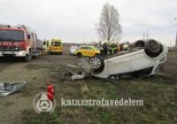 Lesodródott az útról egy autó Mezőtúrnál