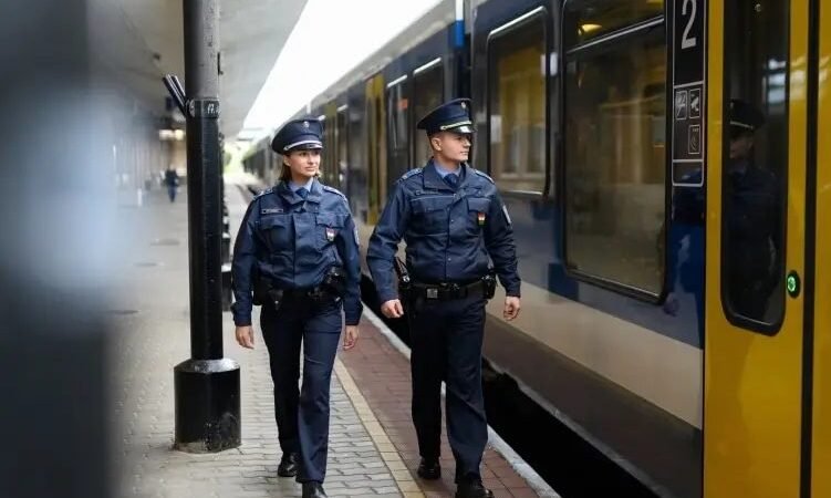 Fokozott ellenőrzést tart a vonatokon és a pályaudvarokon a rendőrség