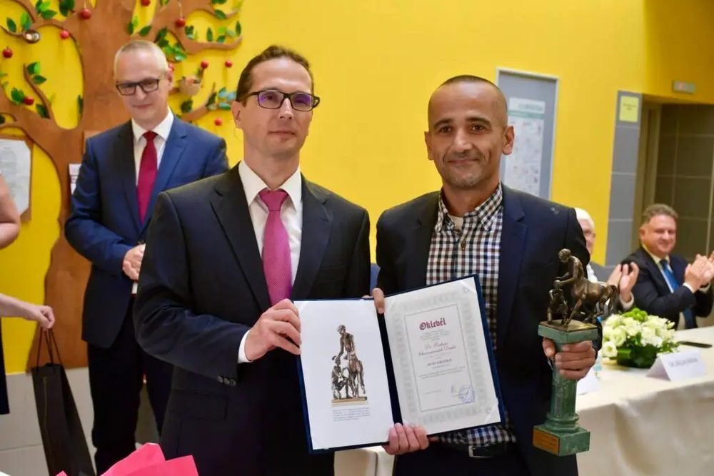 Az egészségügyben dolgozókat díjazták