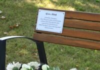 Tábla őrzi Misi szan emlékét