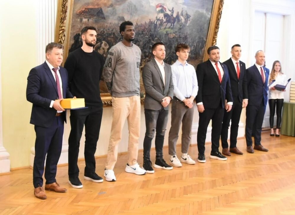 Bajnokok a városházán
