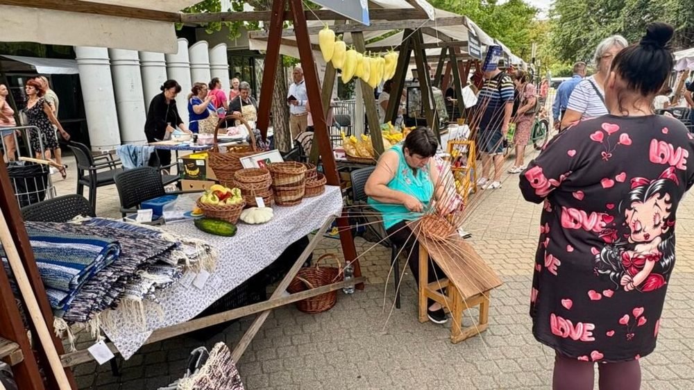 Középpontban a munka: állásbörze és közfoglalkoztatási kiállítás