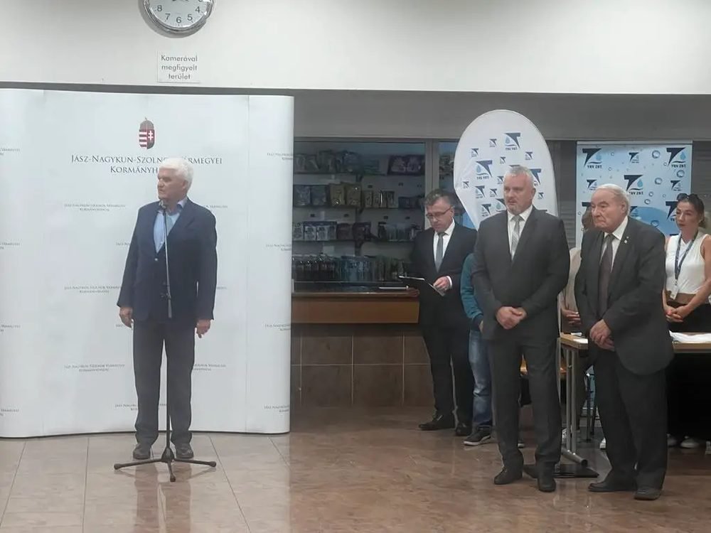 Középpontban a munka – állásbörze és közfoglalkoztatási kiállítás Szolnokon