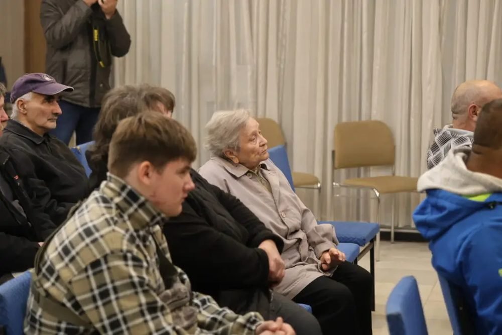 Rendőrök segítségét kérte a képviselő