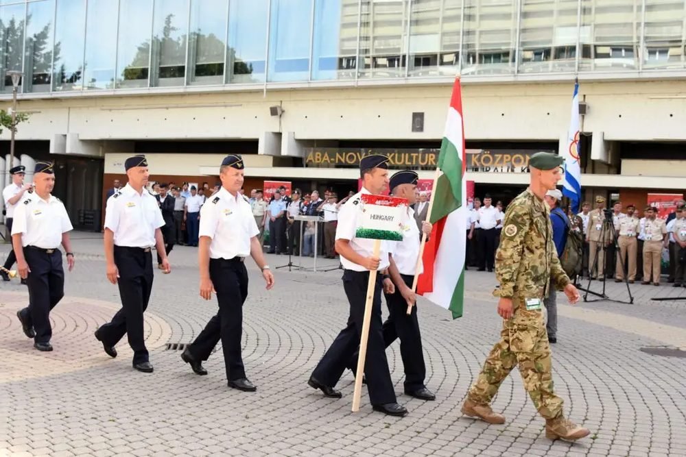 Ejtőernyős vb-nek ad otthont Szolnok