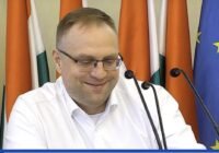 Üvöltözött a demonstráción a sértett polgármester