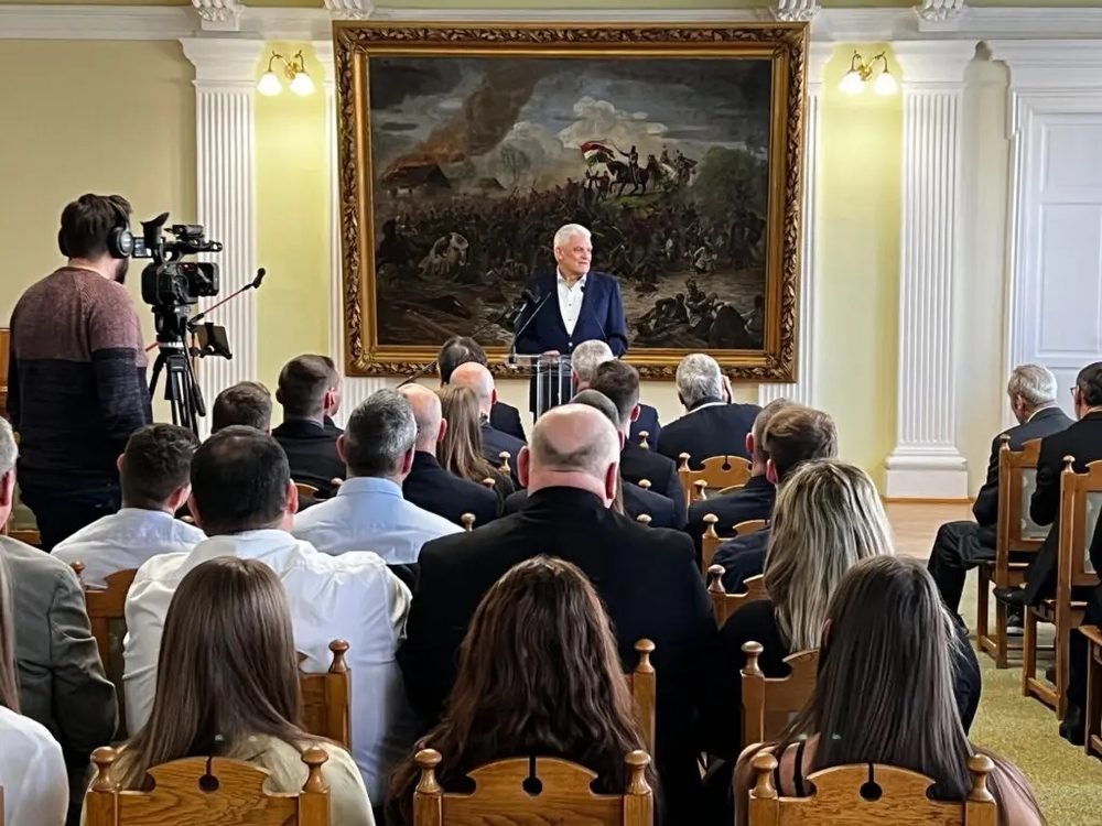 Bajnokait köszöntötte Szolnok
