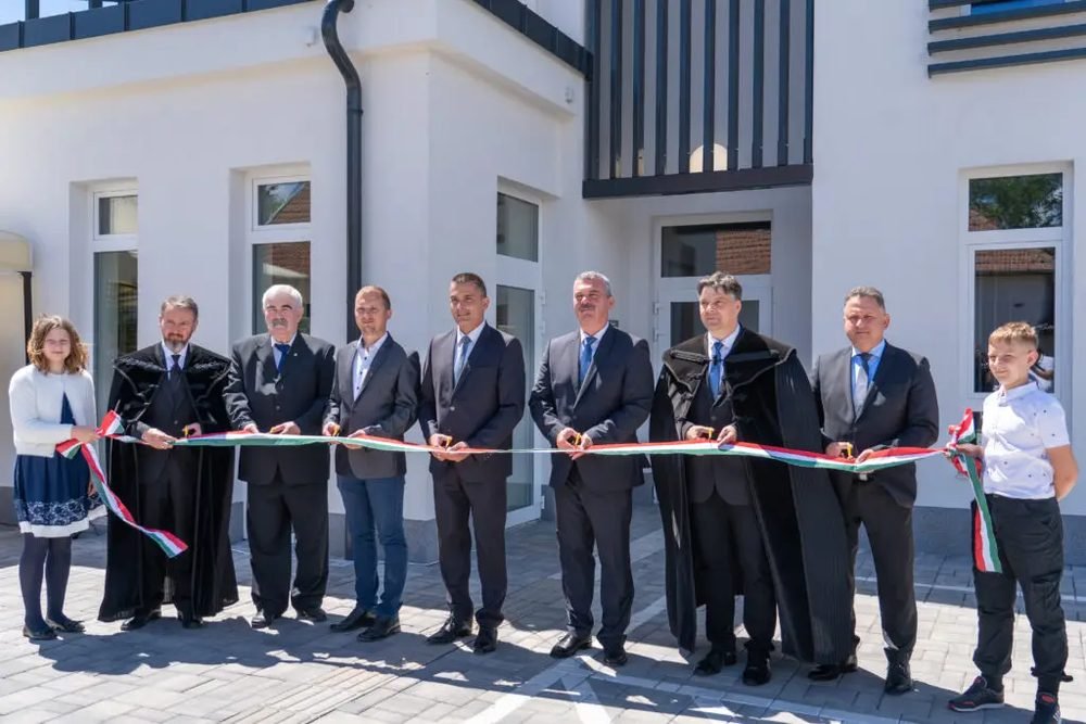 Vallási turizmus népszerűsítése a Tisza-tónál: Megnyílt a Református Látogatóközpont