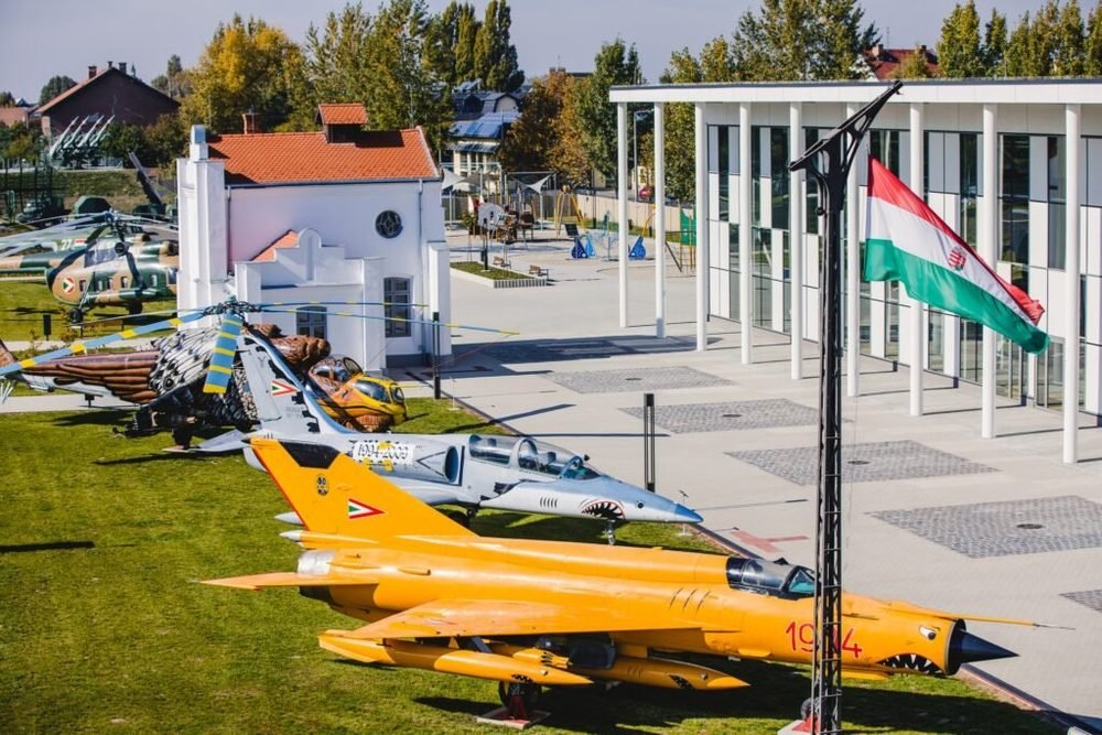 Az ünnepen is vár a RepTár!