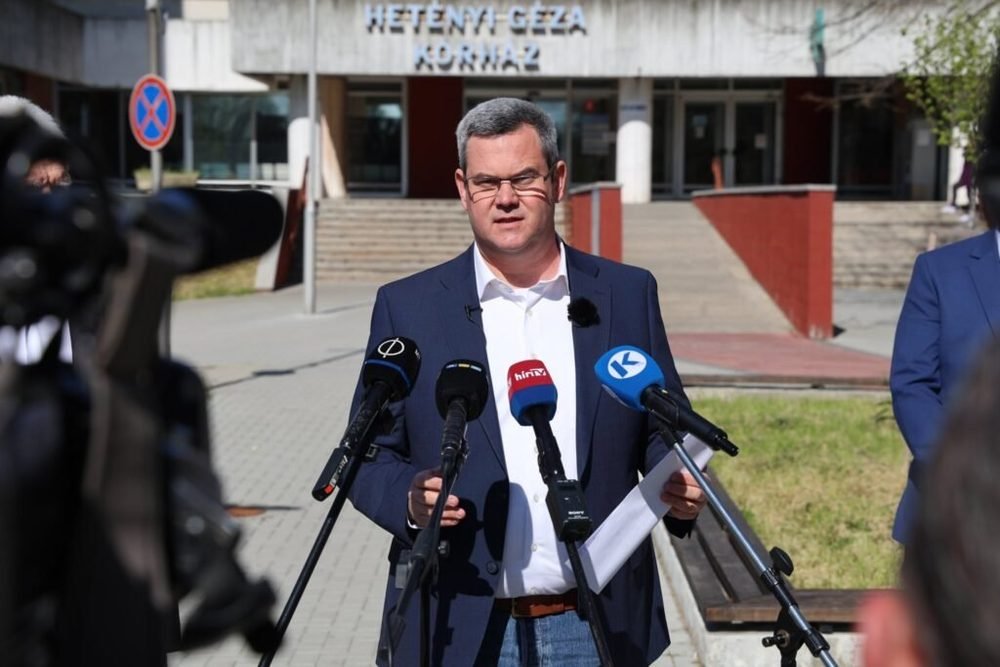 Dr. Takács Péter: 8,1 milliárd forintos fejlesztéstől esett el a szolnoki kórház