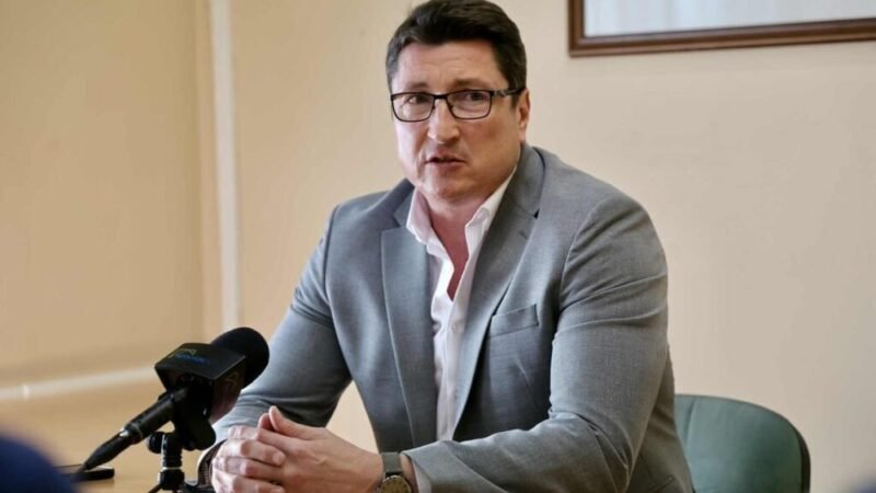 Politikai kitartottjait védi a polgármester?
