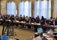 Kabaréba hajló ülésvezetés – közgyűlés Szolnokon