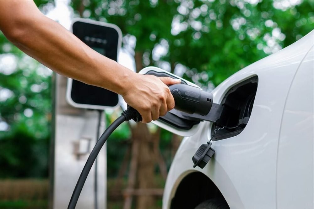 Szolnokon is elérhetők az MVM Mobiliti 300 kW-os ultragyors töltői