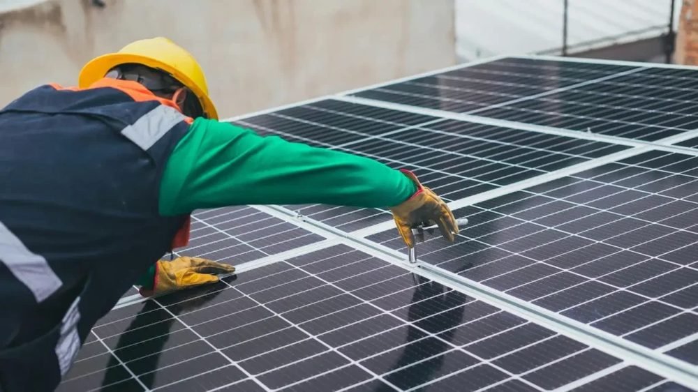 Kevesebb mint két hétig nyújthatók be a támogatási kérelmek a Napenergia Plusz Programba