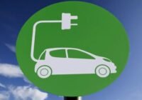 EY: Európában 2030-ra várható az elektromos járművek piaci áttörése