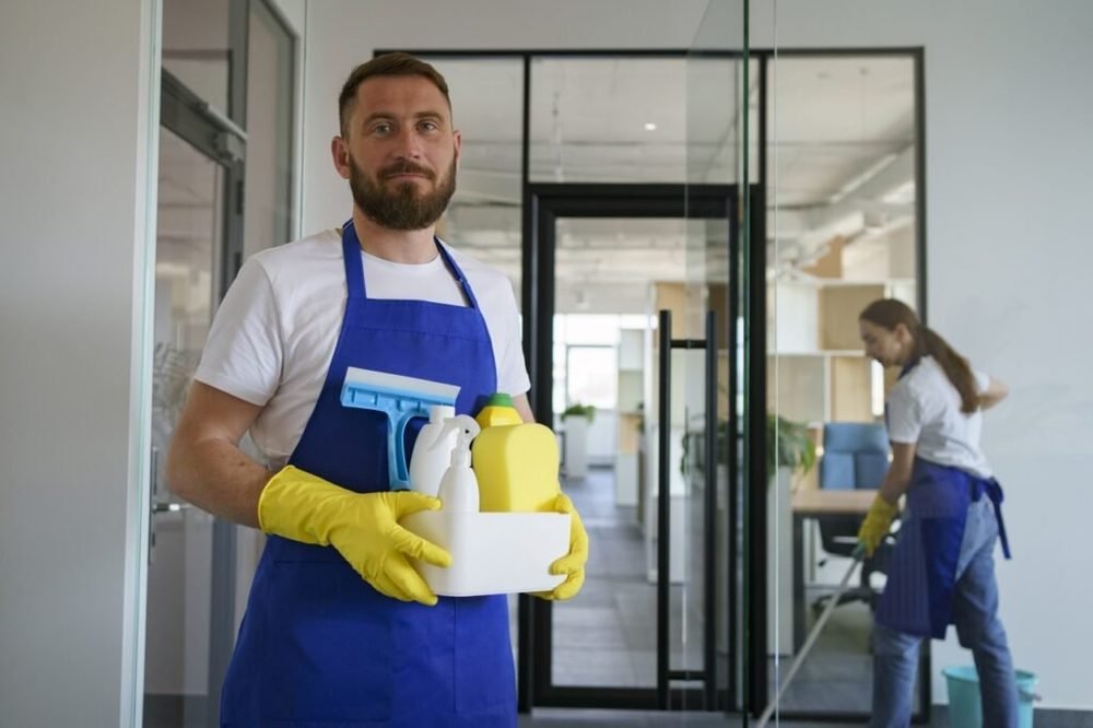 Nincsenek a rivaldafényben, pedig kellene: szakmák és munkák, amelyek nélkül tényleg megállna a világ!
