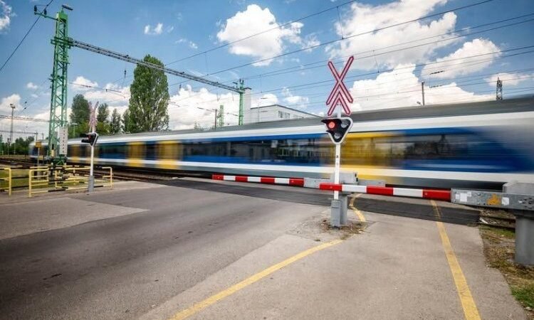 MÁV-vezérigazgató: a Siemens által szállított valamennyi sorompó teljes körű átvizsgálása indult
