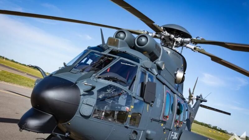 Újabb helikopterek landoltak