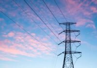 MEKH: jelentősen csökkennek a nem lakossági fogyasztók villamos energia rendszerhasználati díjai
