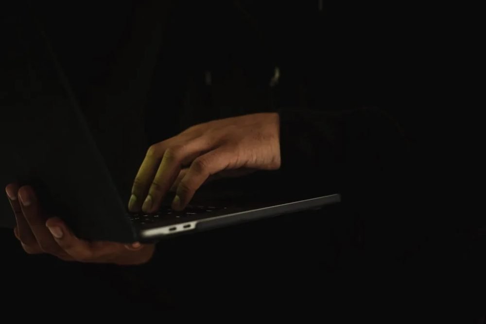 ESET: félelemkeltő programokkal veszik rá a csalók az internetes felhasználókat bizalmas adataik megosztására