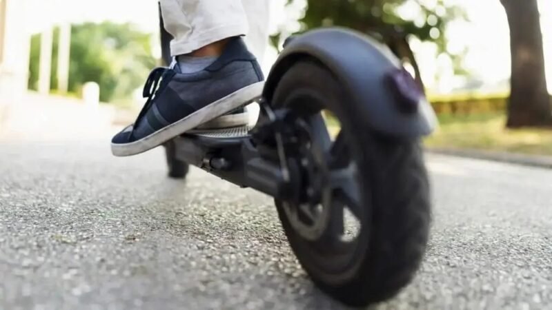 Bizonyos elektromos rollerekre is biztosítást kell kötni hamarosan